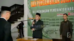 LANTIK-PEJABAT-Bupati-Pesibar-123.jpg