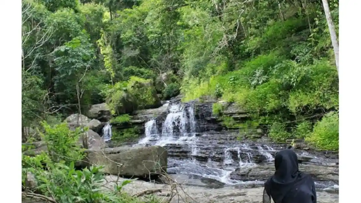 Air Terjun Sarang Burung Barru, Pesonanya Bertingkat-tingkat - air-terjun-barru_20160918_160613.jpg
