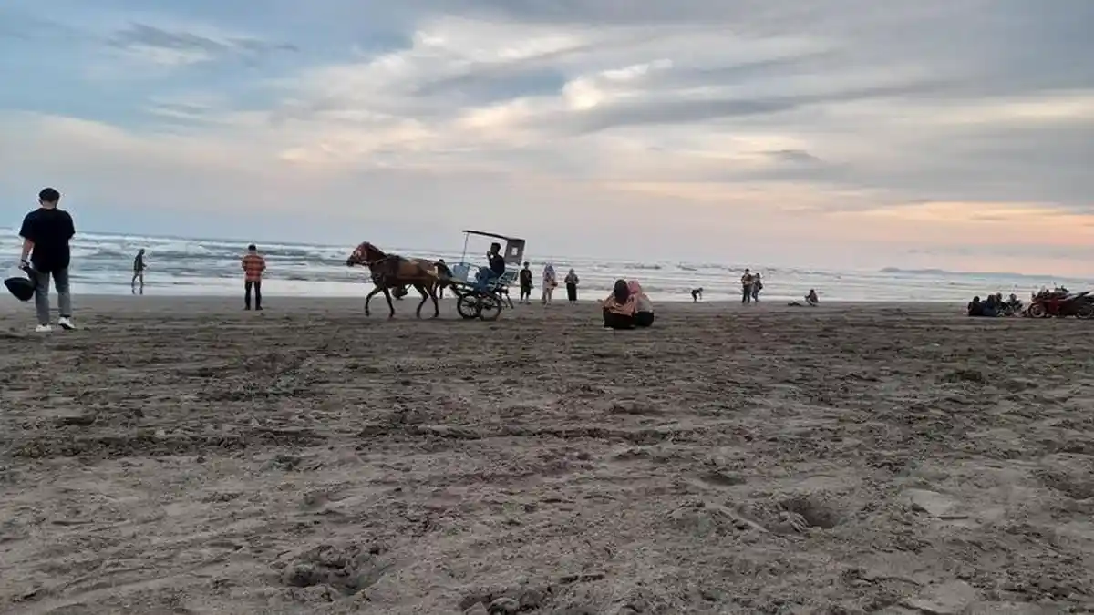 Pantai Jetis Exotis Favorit, Pemkab Cilacap Optimistis Kunjungan Wisata Libur Akhir Tahun Tinggi