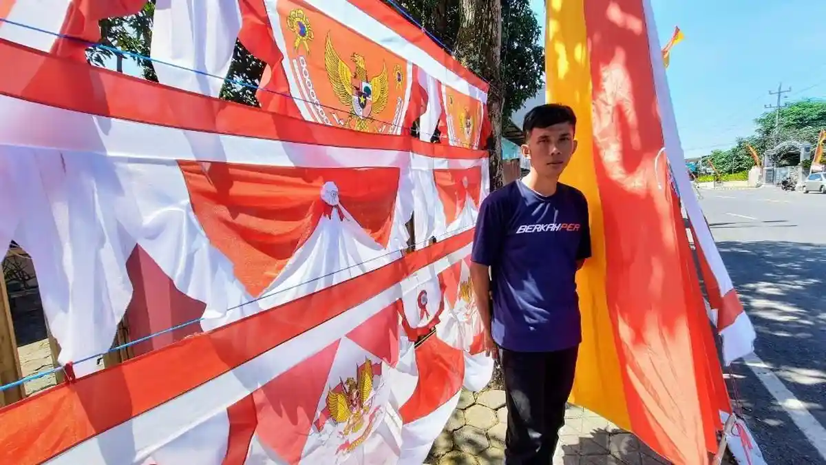 Warga Jabar Mencari Peluang Rejeki di Gunungkidul Lewat Momen Agustusan