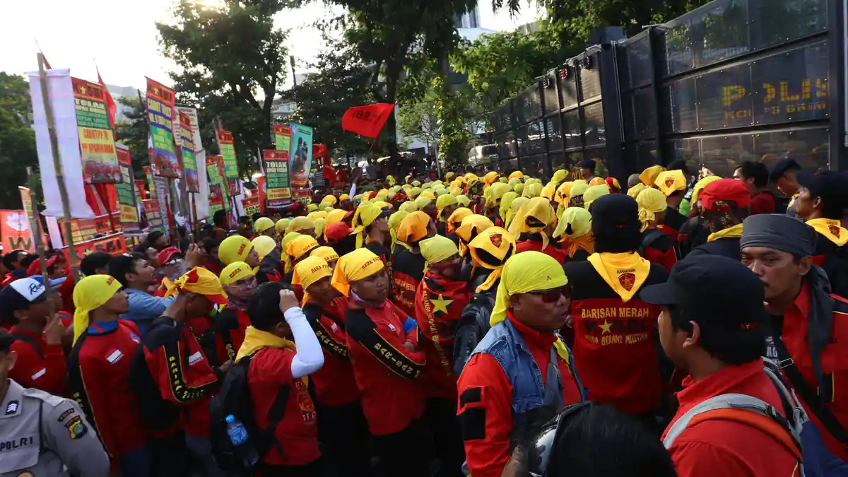 Sandiaga Jawab Kritik Presiden KSPI yang Sebut Ahok Lebih Baik dari Anies-Sandi soal UMP