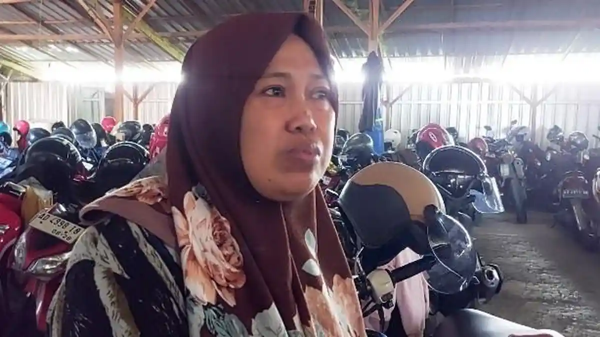 Sritex Tutup, Pemilik Tempat Penitipan Motor Pasrah,: Baru Buka Setengah Tahun