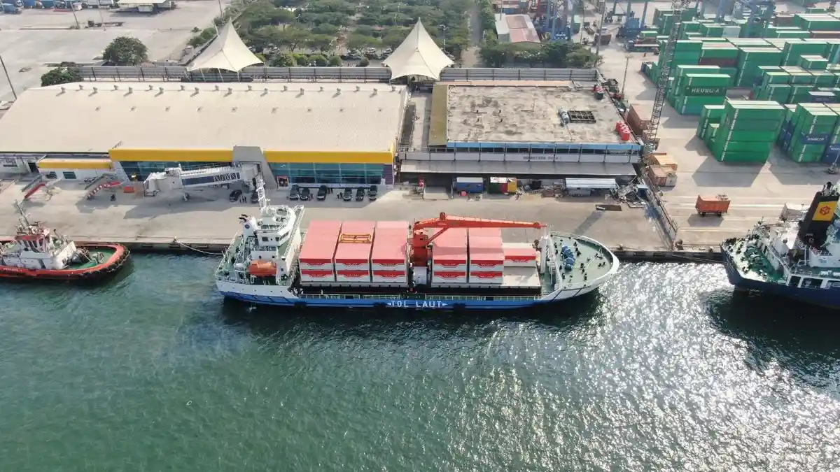 Trayek Baru Tol Laut Dorong Indonesia Timur Bebas dari Disparitas Harga