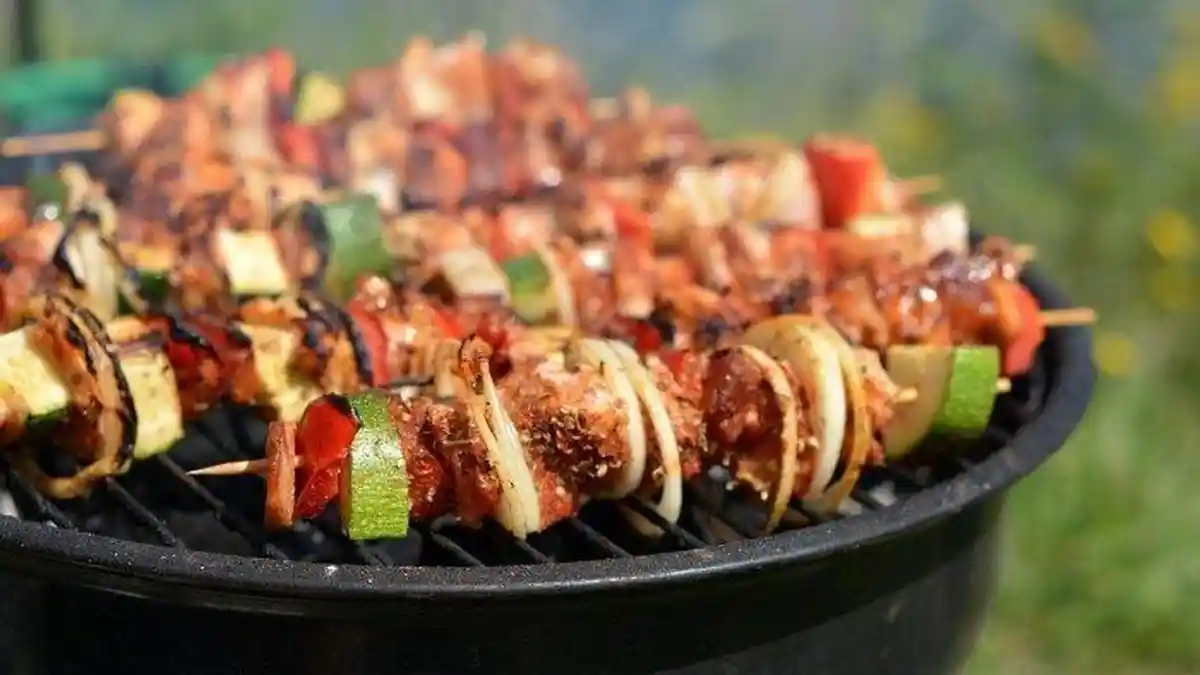 10 Rekomendasi Menu Bakar-bakaran Tahun Baru 2025