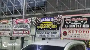 Sejumlah-karangan-bunga-ucapan-belasungkawa.jpg