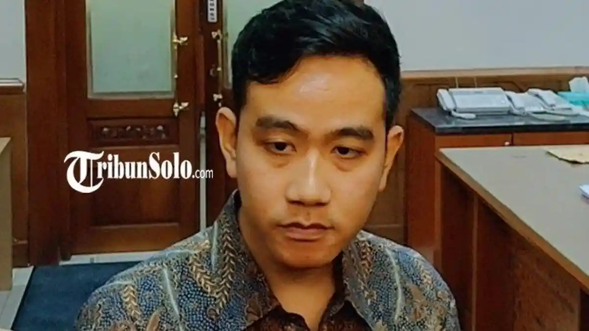 Gibran Langsung Dipanggil ke Jakarta setelah MK Kabulkan Kepala Daerah di Bawah 40 Tahun Bisa Maju