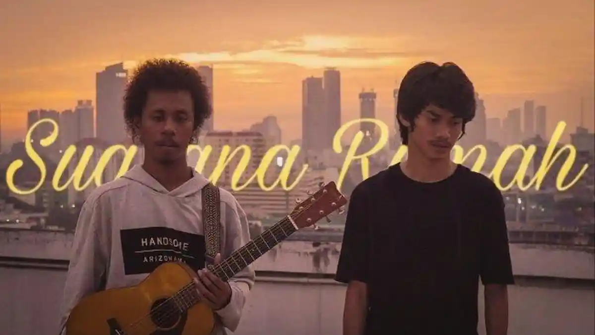 Chord dan Lirik Lagu Suasana Rumah - Raim Laode, Aku Terjaga di Malam Jakarta