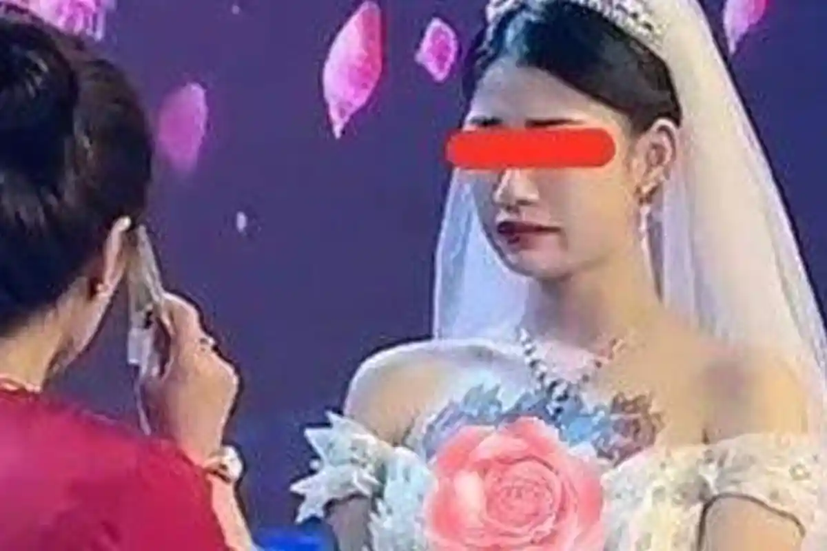 Tatonya Kelihatan, Pengantin Wanita Digunjing Tamu Undangan, Reaksi Ibu Mertua di Panggung Disorot