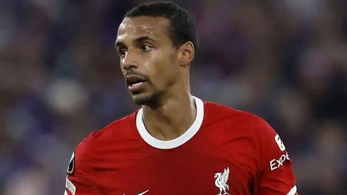 Joel Matip Cedera Parah, Karier Bek Tengah di Liverpool Bakal Tamat ...