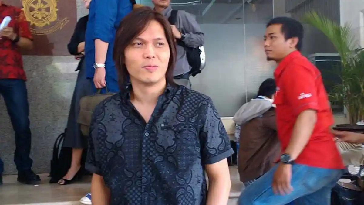 Once Mekel Janji Tetap Bermusik Meski Pembajakan Lagu Marak
