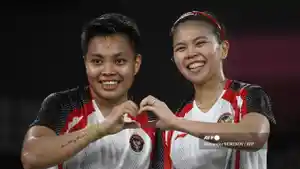 20210802-greysia-poliiapriyani-rahayu-raih-medali-emas-olimpiade-tokyo-2020.jpg