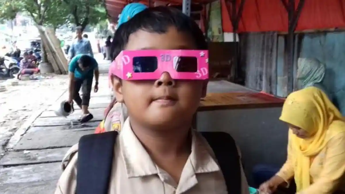Ini Kacamata Khusus Melihat Gerhana Matahari Cincin, Begini Cara Mudah Bikinnya