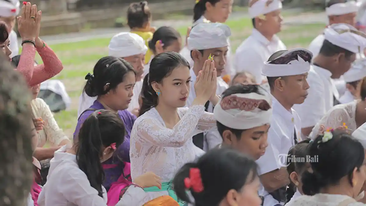 Mengenal Aksara Modre yang Dianggap Sakral dan Magis di Bali