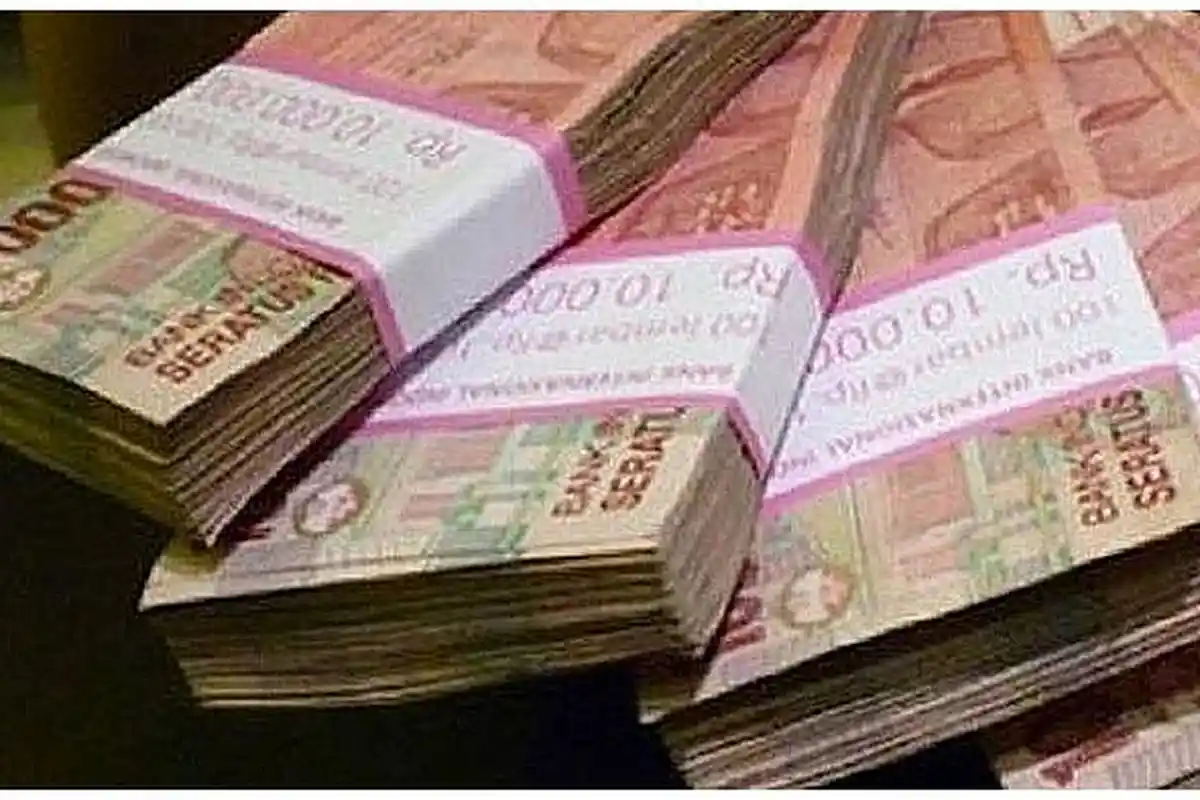 Segera Cek Rekening Anda, THR PNS Senilai Total Rp 10 Triliun Cair Jumat Hari Ini