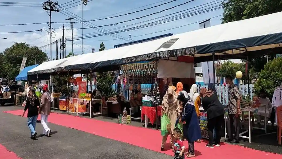 RRI Gandeng Disdag Kota Padang dan BI Sumbar Adakan Bazar dan Pasar Murah