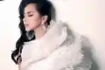 Resha Finoza Kenalkan Single Tak Sanggup Lagi