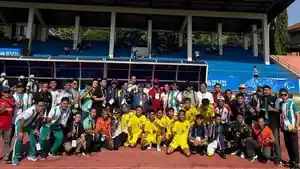 Tim-bola-Kalsel-di-Peparnas-2024.jpg