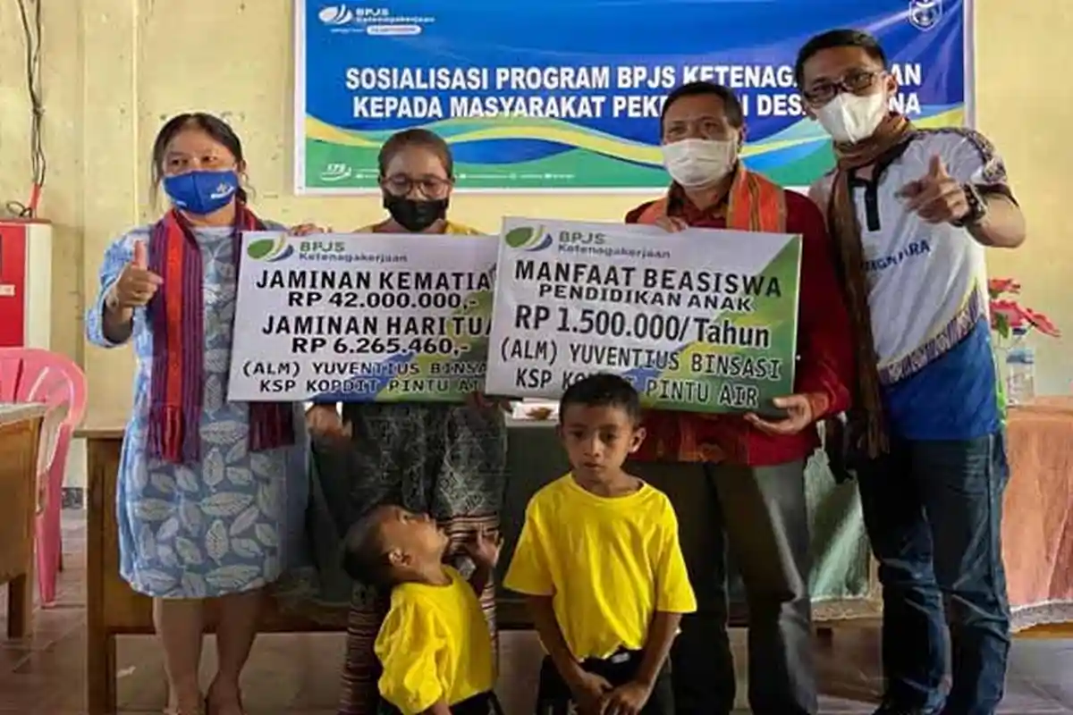 BPJAMSOSTEK Belu serahkan Santunan Jaminan Kematian Sebesar Rp 42.000.000