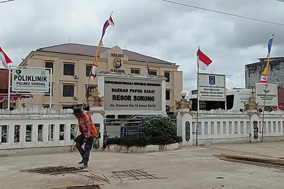 Polres Sorong Tangkap Pimpinan Ponpes Lantaran Setubuhi 3 Santriwati