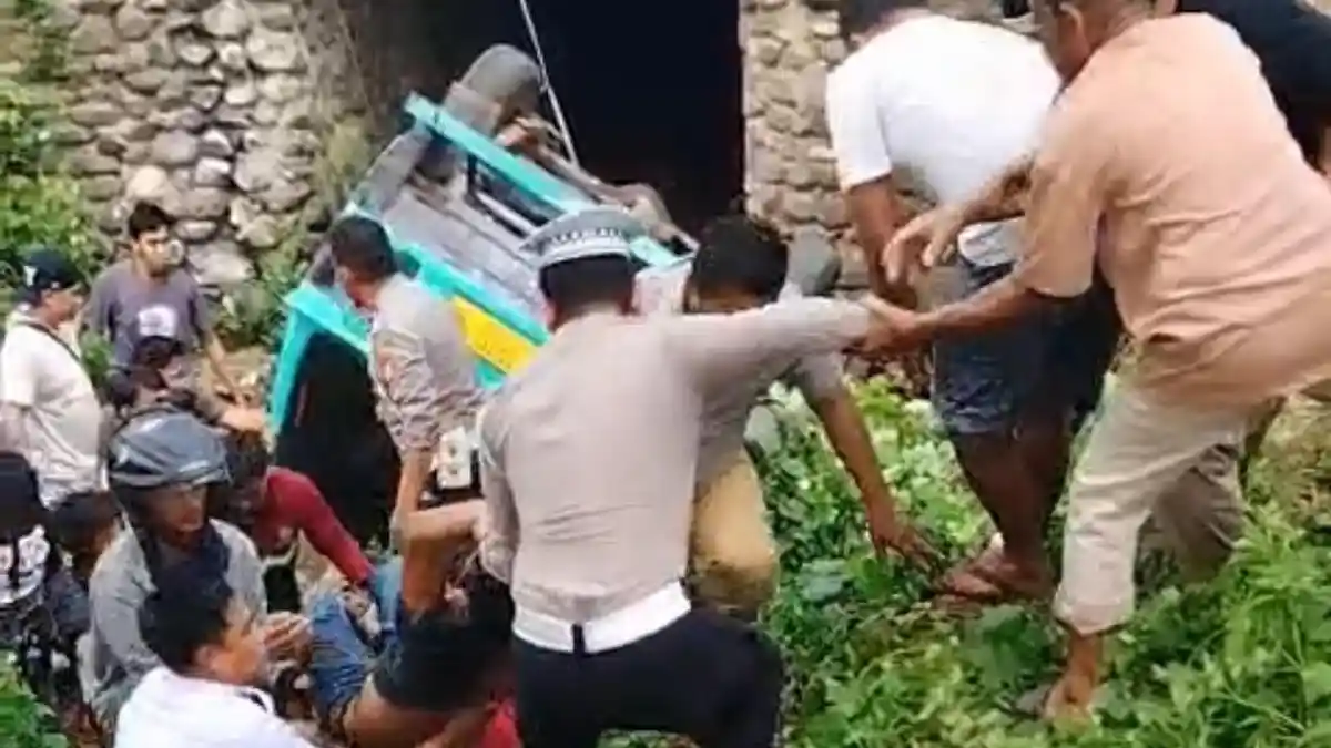 Bapak dan Anak Jadi Korban Kecelakaan Petepete Antar Jemput Siswa MTsN Soppeng
