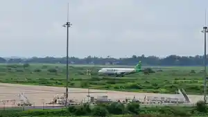 Pesawat-Citilink-saat-landing-di-landasan-pacu-BIJB-Kertajati.jpg