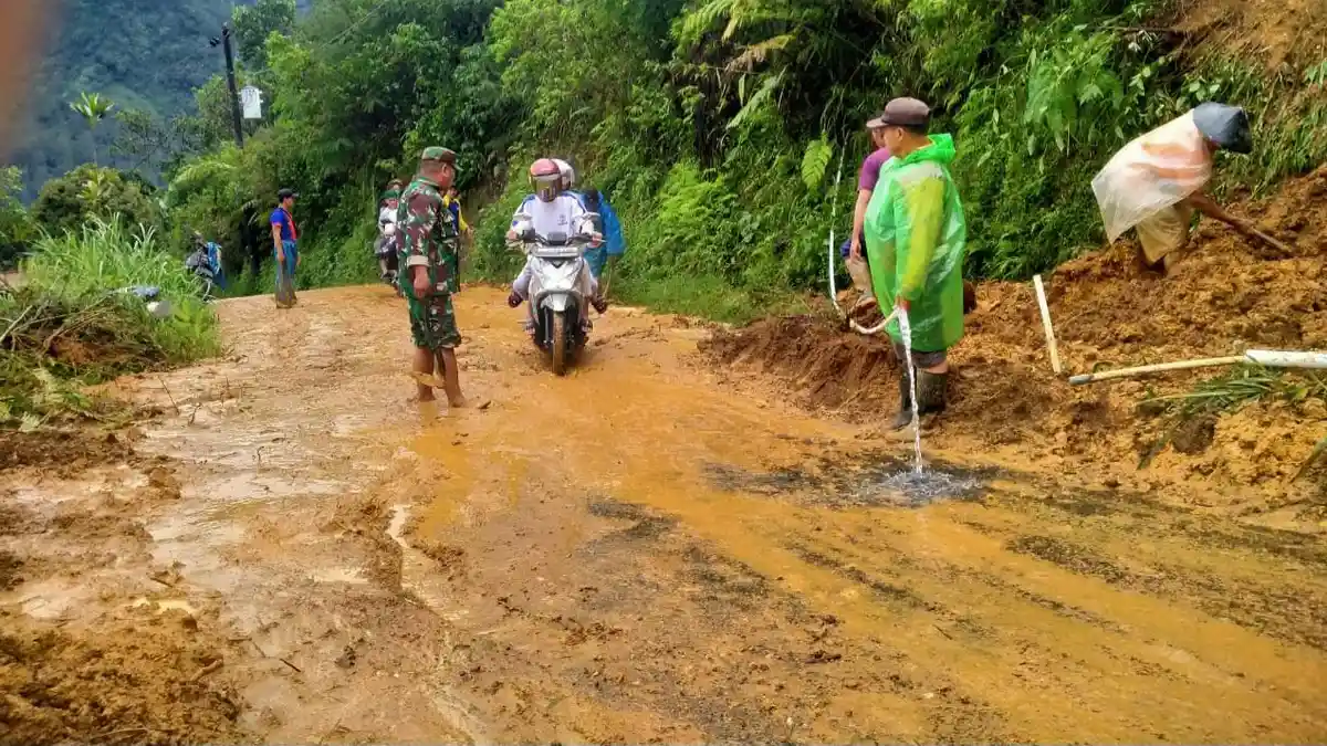 Rumah Warga Rusak Akibat Longsor di Petungkriyono Pekalongan