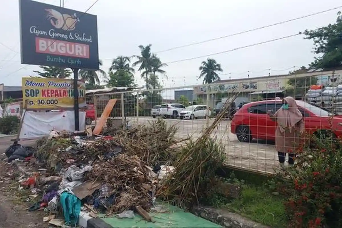 Ketua DPRD Maros Soroti Sampah Pengelola Makan Siang Gratis