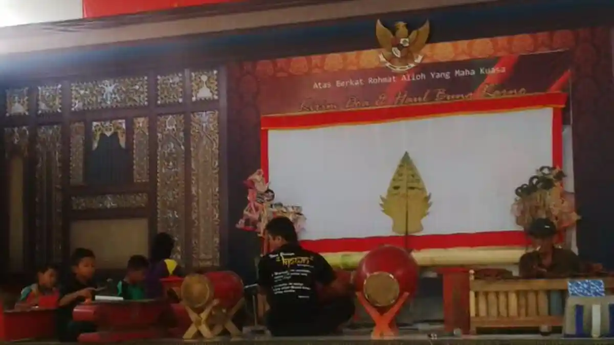 Kursus Dalang Gratis di Situs Rumah Bung Karno