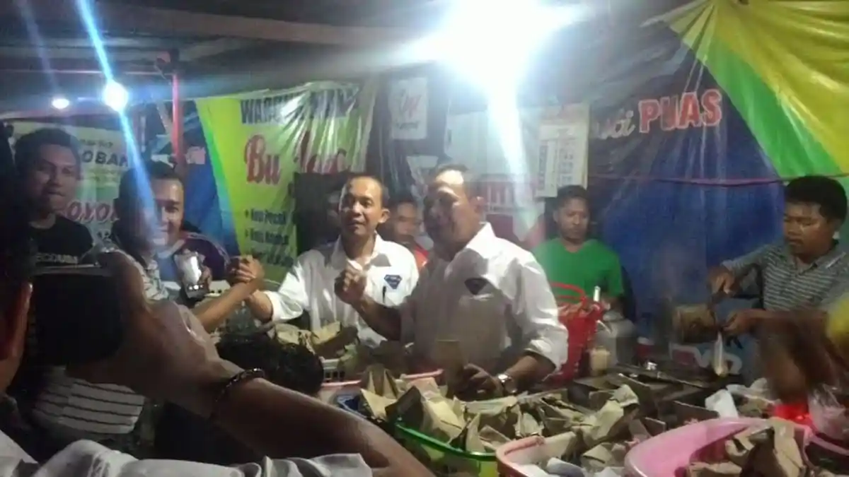 Sosialisasi, Sigit Lesehan di Nasi Kucing Pak Gik
