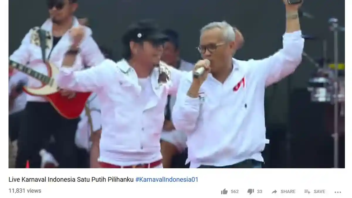 Saat Aria Bima Diajak Duet Caleg PDIP Ian Kasela di Kampanye Jokowi, Berteriak Layaknya Bintang Rock