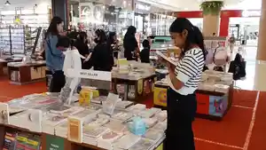 Suasana-pameran-toko-buku-gramedia-di-Mal-Lippo-Plaza-Kupang.jpg