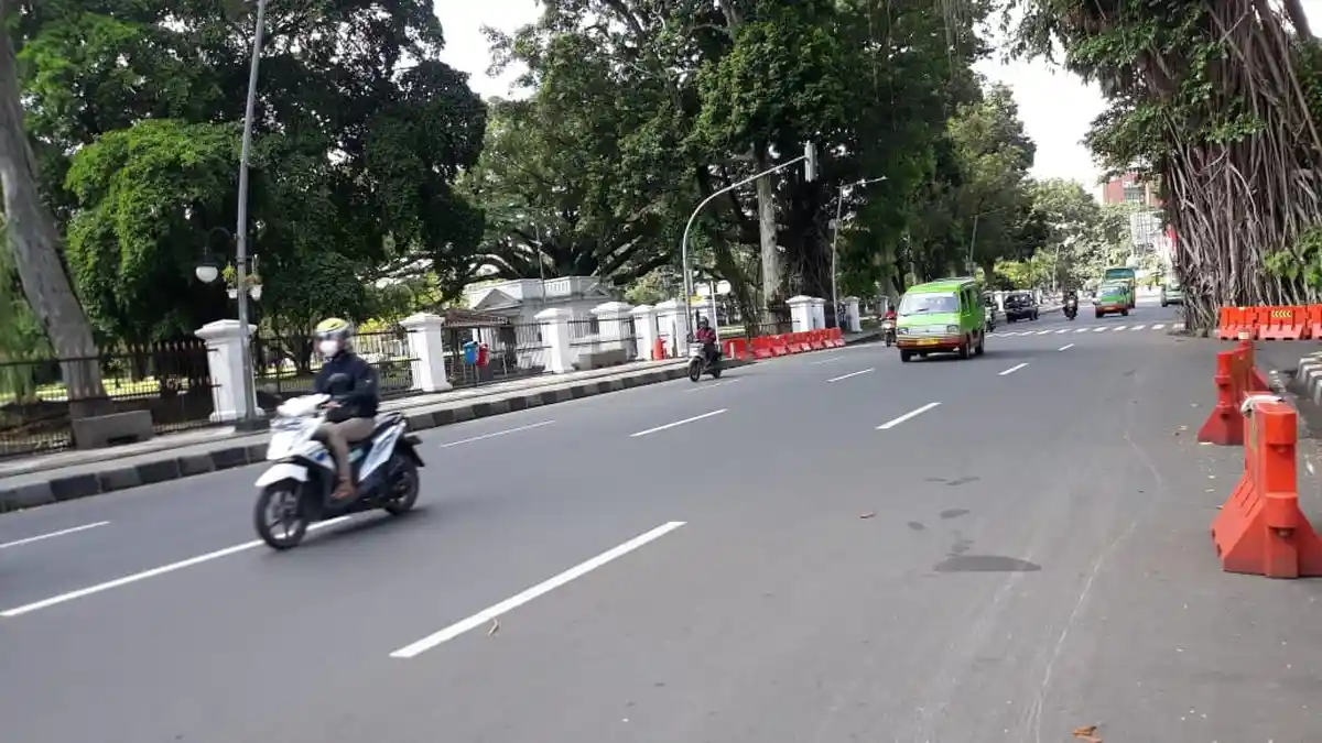 Hari Kedua PSBB, Sejumlah Ruas Jalan di Kota Bogor Masih Ramai Kendaraan