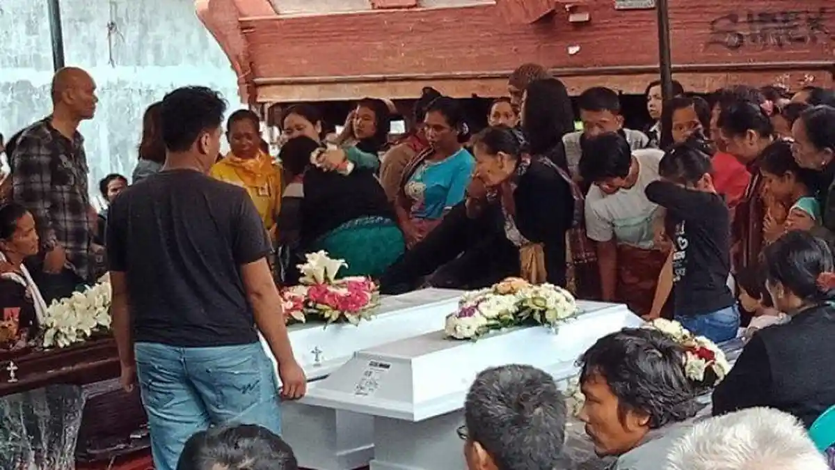 Titik-titik Terang Pembunuhan Satu Keluarga Diperum Nainggolan, dari Kunci Mobil Hingga Bercak Darah