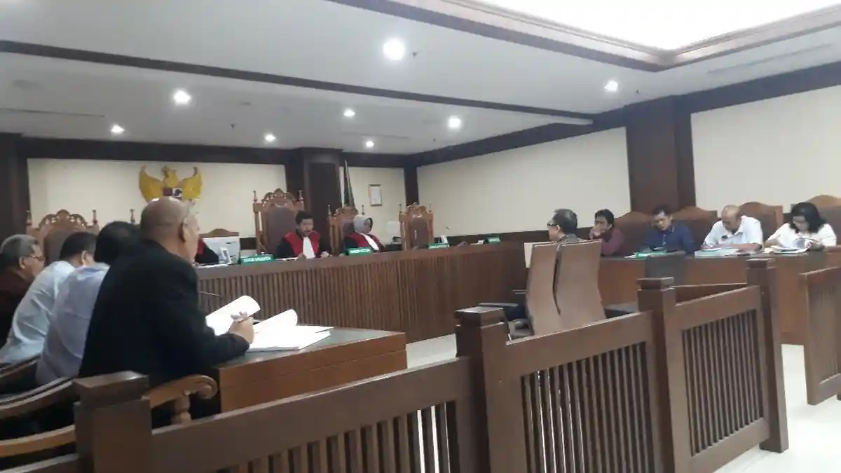 Guru Besar Unpar Beri Keterangan soal Penyelenggaraan Kongres Parpol