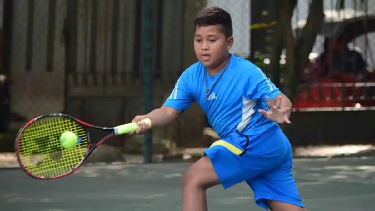 Kejurnas Tenis Junior Detec Open 2017: M Akmal Junaini Selamatkan Solo