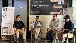 Direktur-Indonesia-Political-Opinion-IPO-Dedi-Kurnia-Syah.jpg