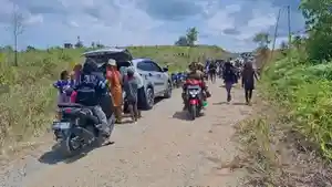 Panik-ada-Tsunami.jpg