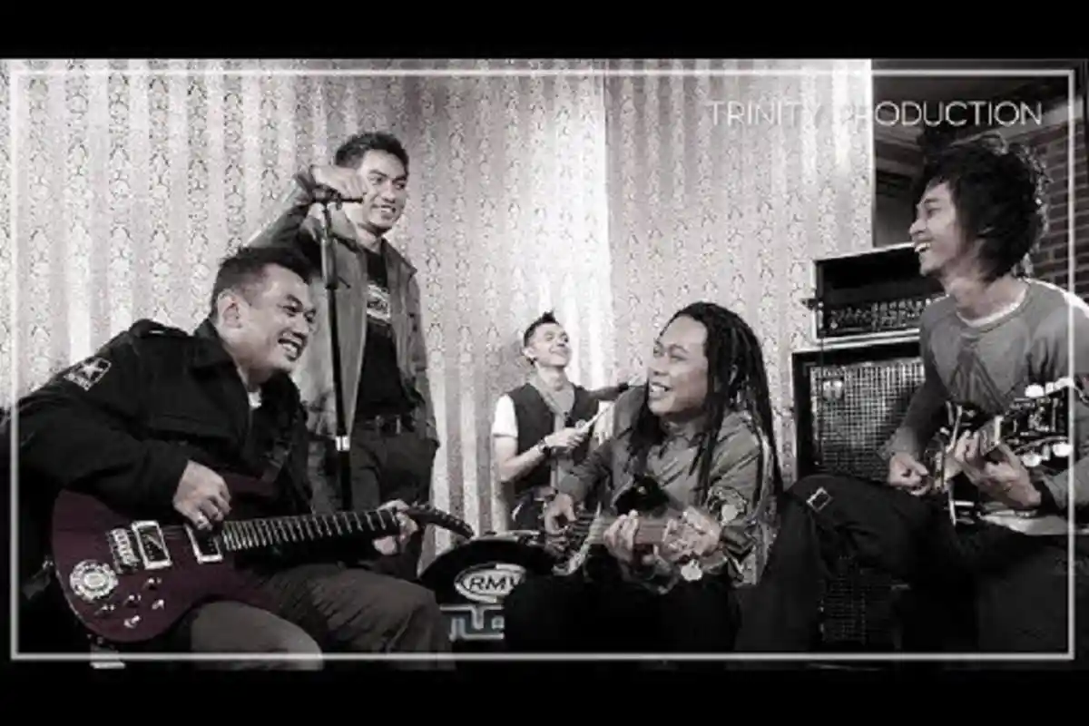 Lirik Lagu dan Chord Gitar Akhirnya Ku Menemukanmu - Naff, dari F: Jika Nanti Ku Sanding Dirimu