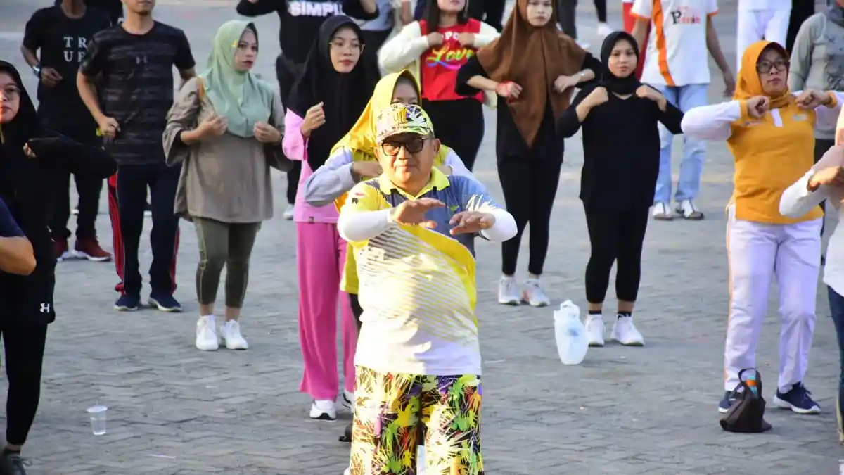 Wali Kota Gorontalo Marten Taha Minta Anggota KPPS Jaga Kesehatan, Pemkot Siapkan 2 Ambulans