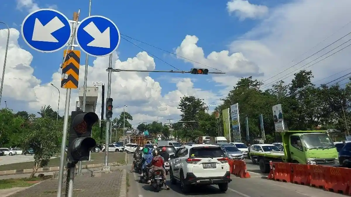 Traffic Update, Jalan Raya Sawangan hingga Jalan Raya Muchtar Depok ...