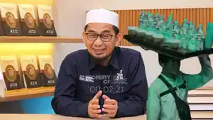 Ustaz-Adi-Hidayat-dan-Sunhaji.jpg