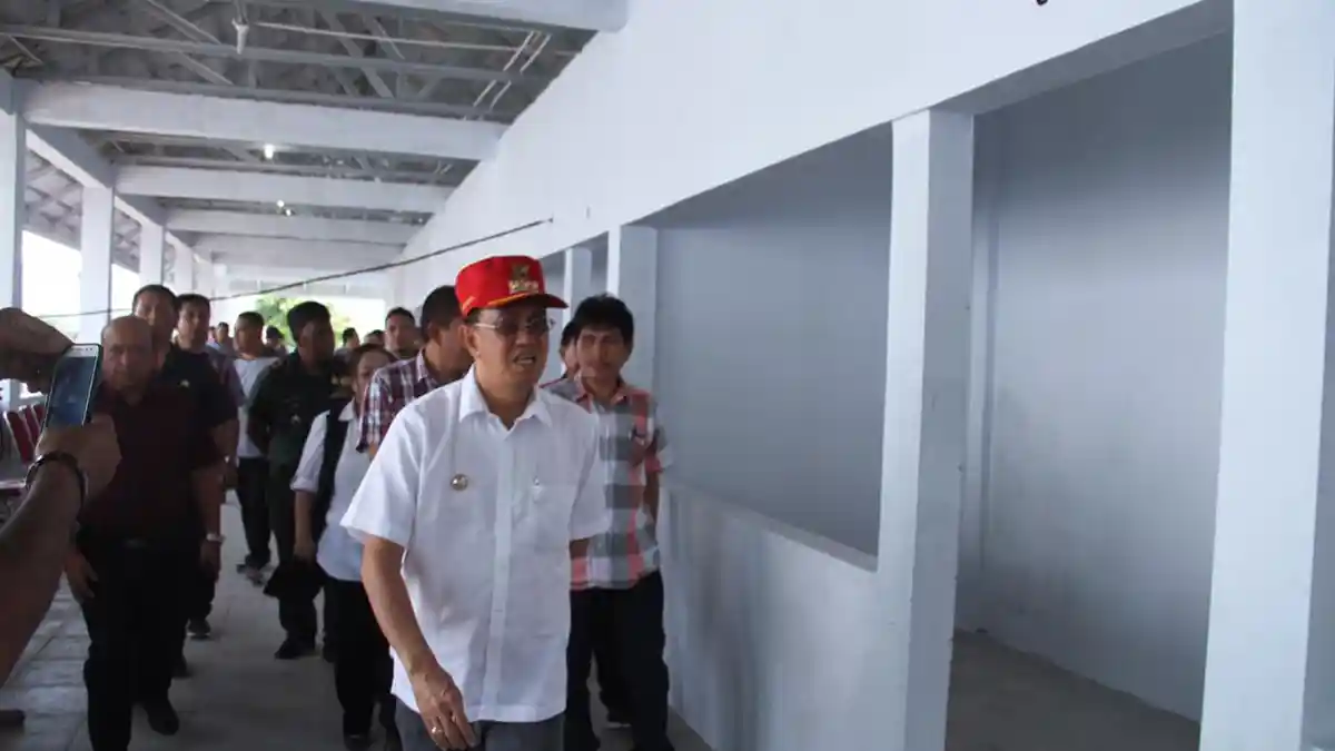 Pasar Rakyat Tondano Mulai Beroperasi