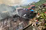 Dampak Kebakaran di Sumber Rejo Balikpapan, Petugas Tarik Lebih Panjang Selang Damkar