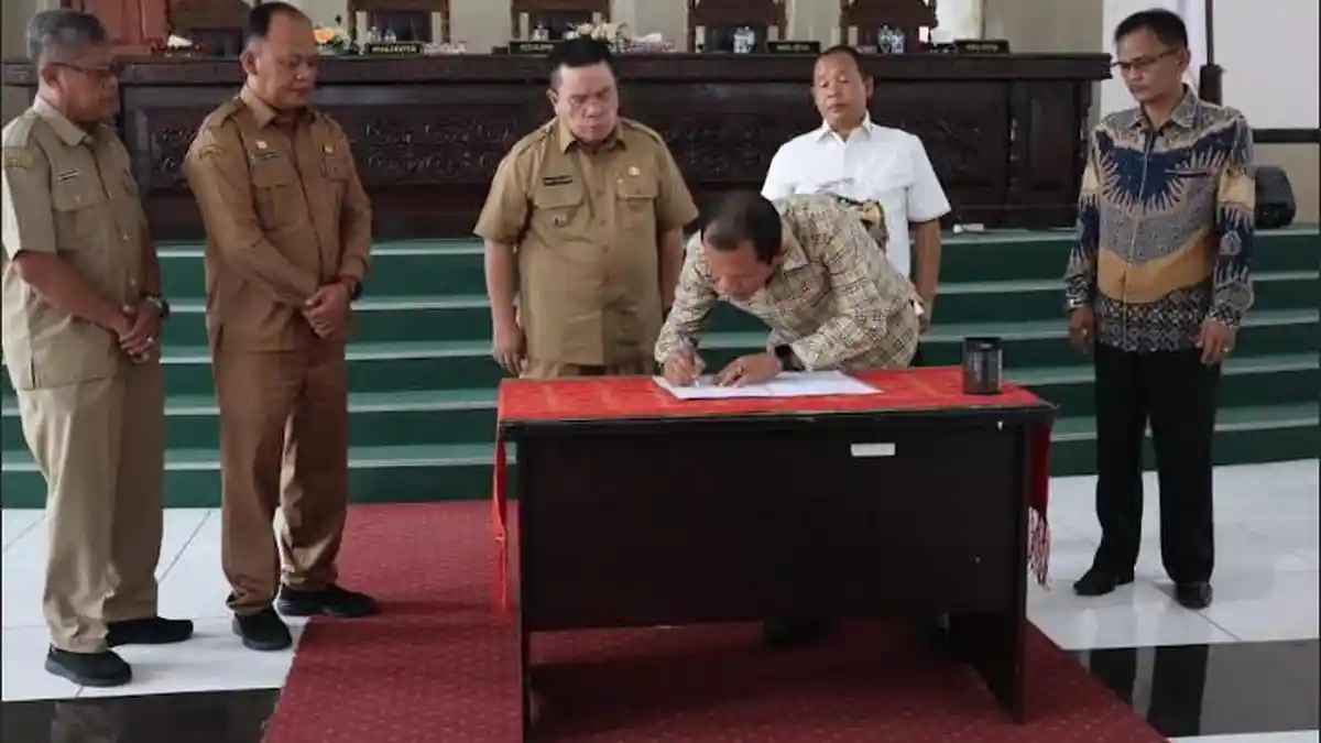 DPRD Siantar Sahkan Perda Insentif Tenaga Pendidik Nonformal Bidang Keagamaan