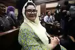 terlibat-korupsi-alkes-siti-fadilah-divonis-4-tahun-penjara_20170617_002444.jpg