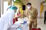 bupati-gowa-adnan-purichta-ichsan-turun-meninjau-pelaksanaan-rapid-test-gratis.jpg