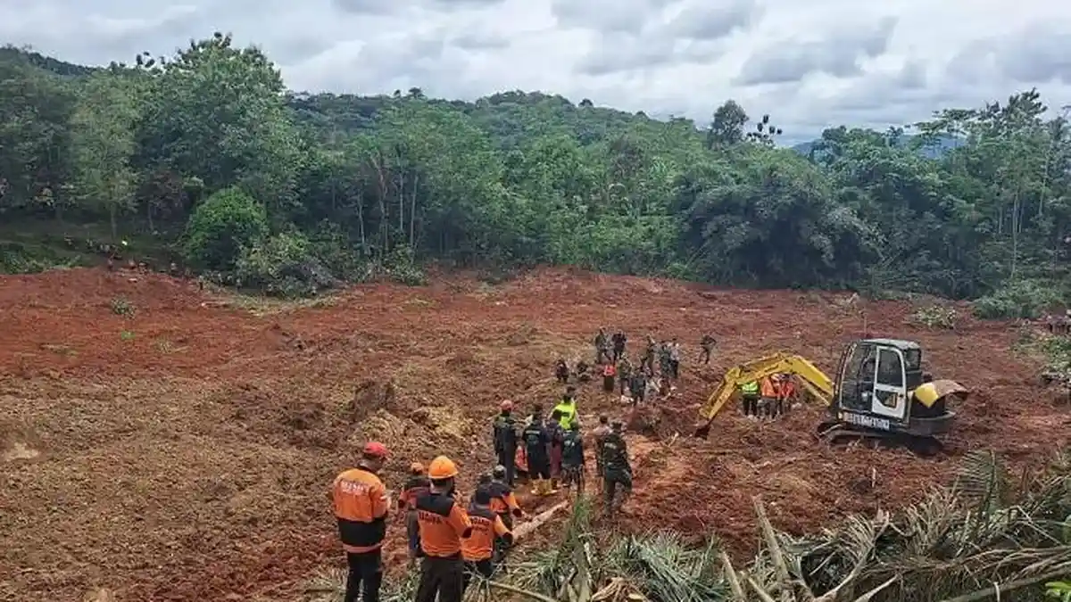 Tiga Tewas, 20 Hilang, Longsor Cilacap Kategori Tak Biasa