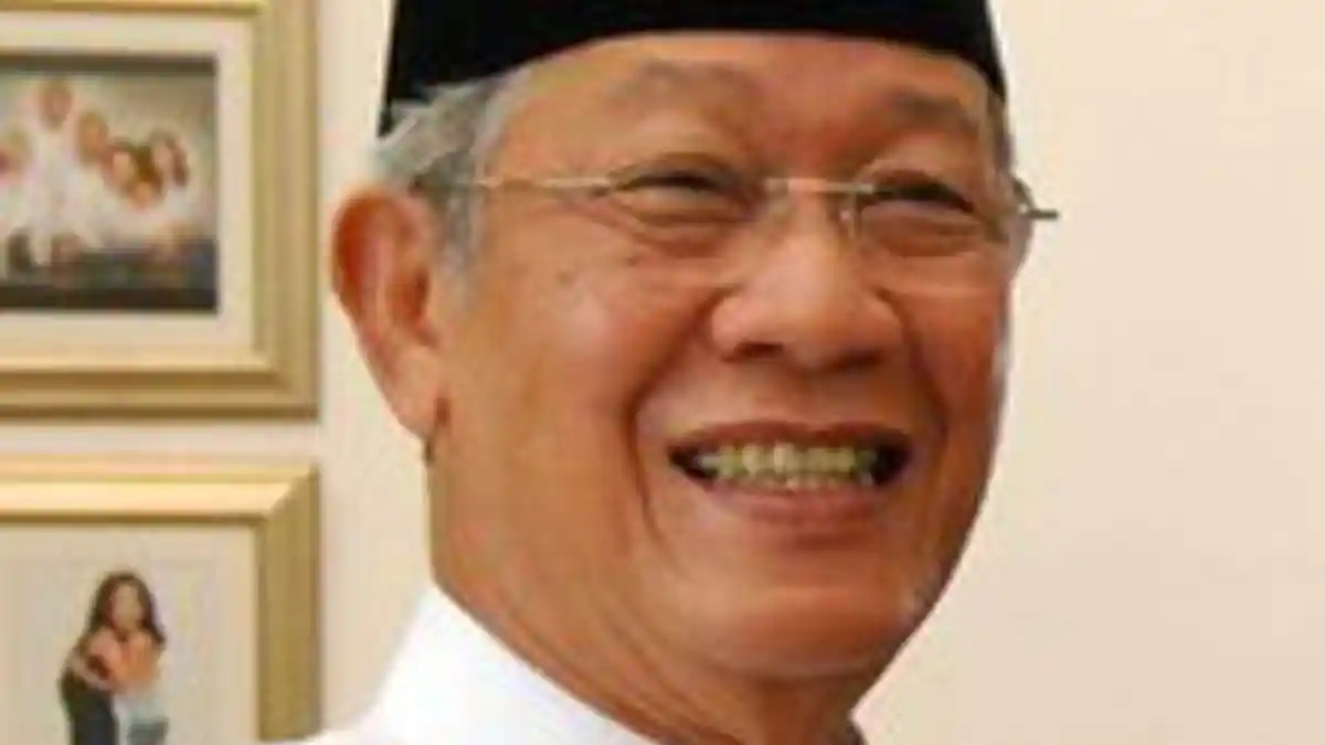 Gubernur Kepri Dianugrahi Bapak Pedagang Kali Lima