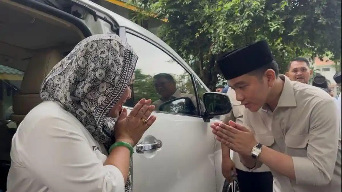 Saat Wapres Gibran Tolak Diantar Titiek Soeharto ke Mobil