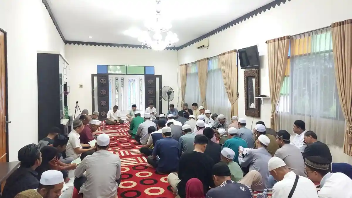 Bukber Karyawan Percetakan PT GWK, Dirut Banjarmasin Post Group: Secukupnya Saja, Sedikit Tapi Halal